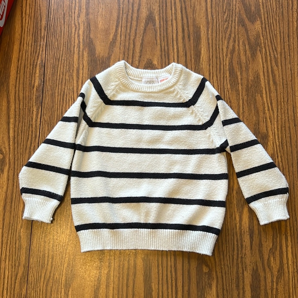 Zara kids sweater. White with black stripes. Size 2-3 years